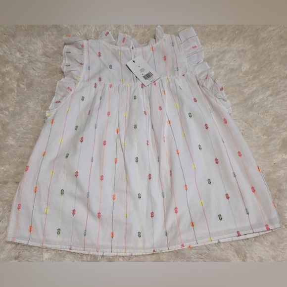 Crown & Ivy White w/ multicolored embroidered floral flutter sleeve top Sz M NWT - Picture 6 of 7